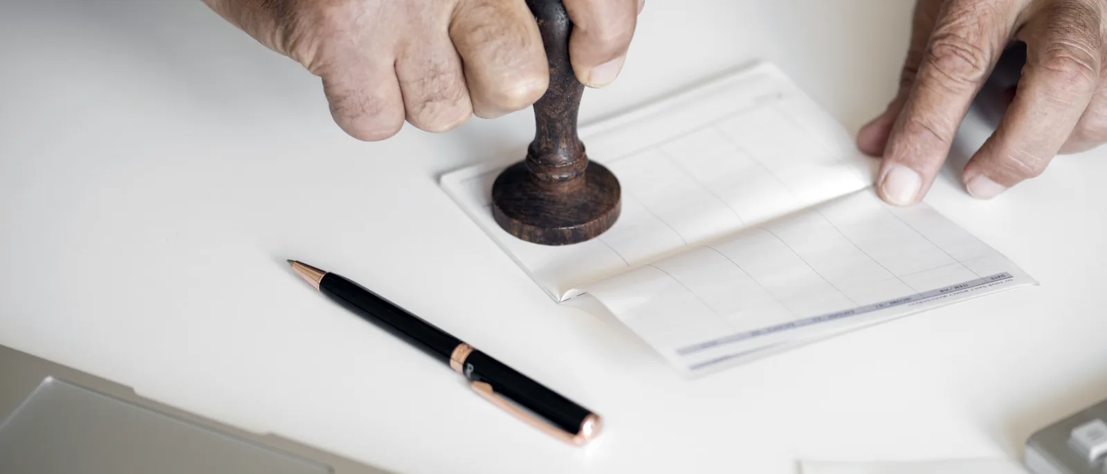 Оттиск печати на документе